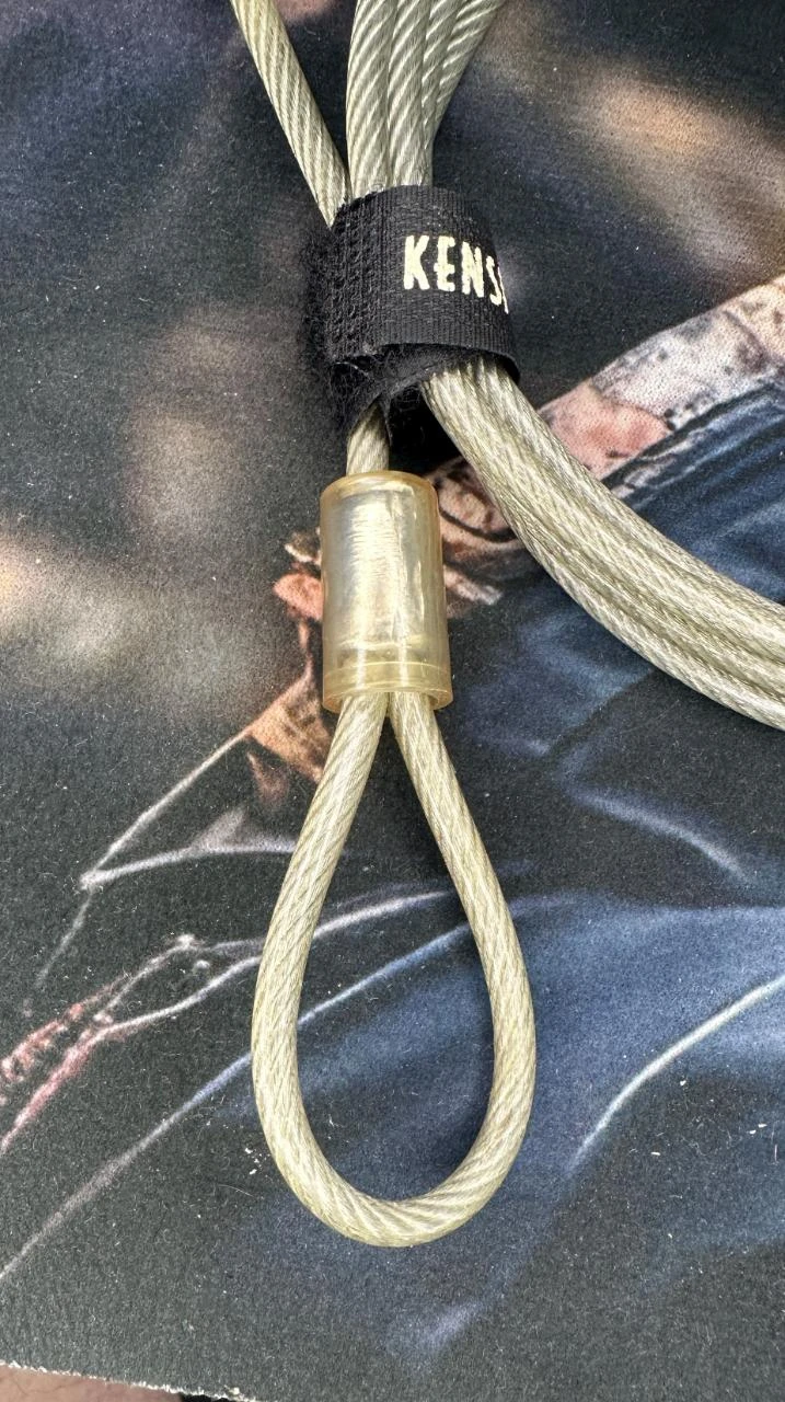 Candado para portátil con llave Kensington – photo 2
